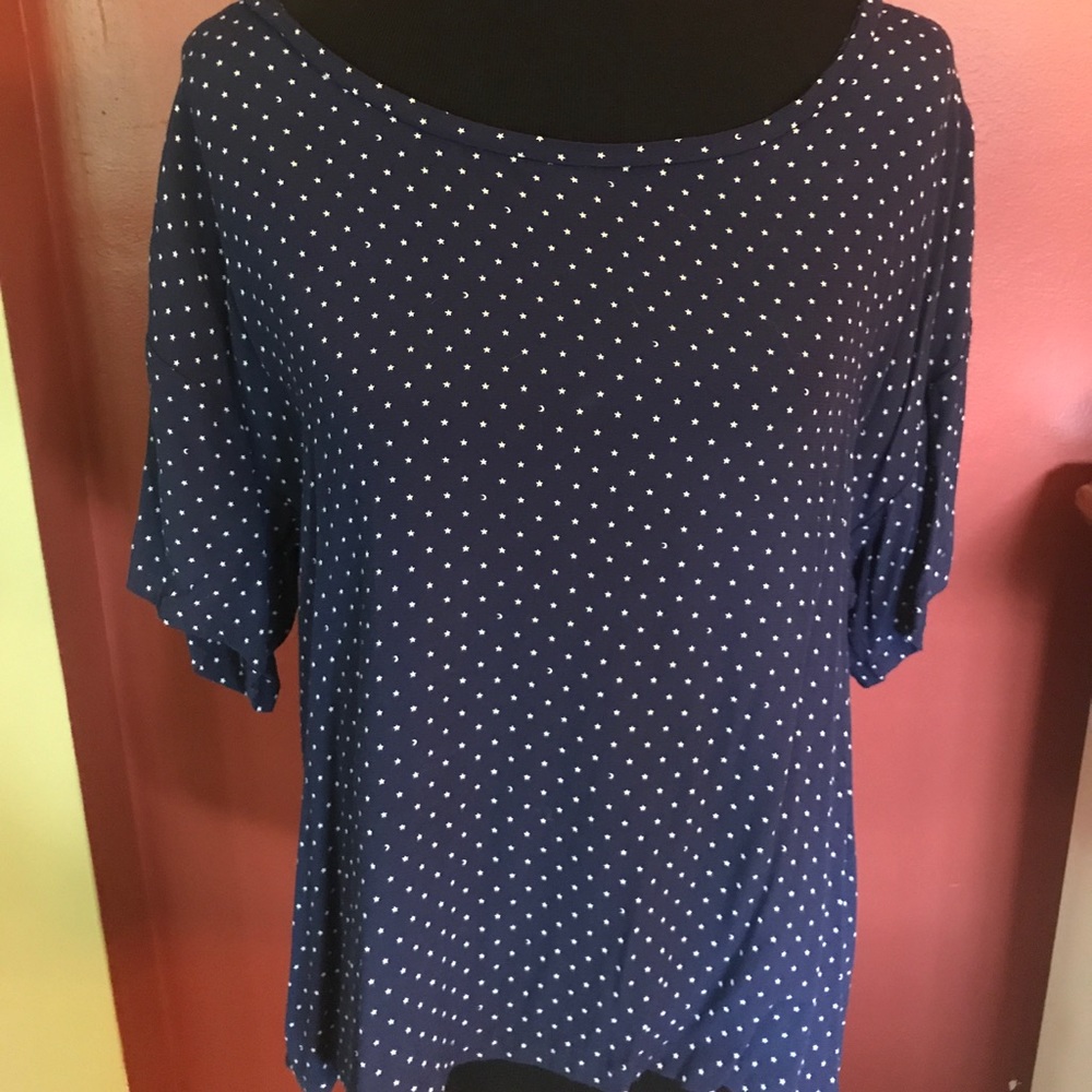 Joie soft stars & moon shirt size L